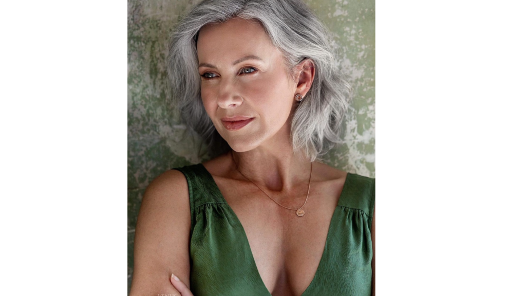Femme mature décolleté naturel, soins buste et décolleté après 40 ans Amatera